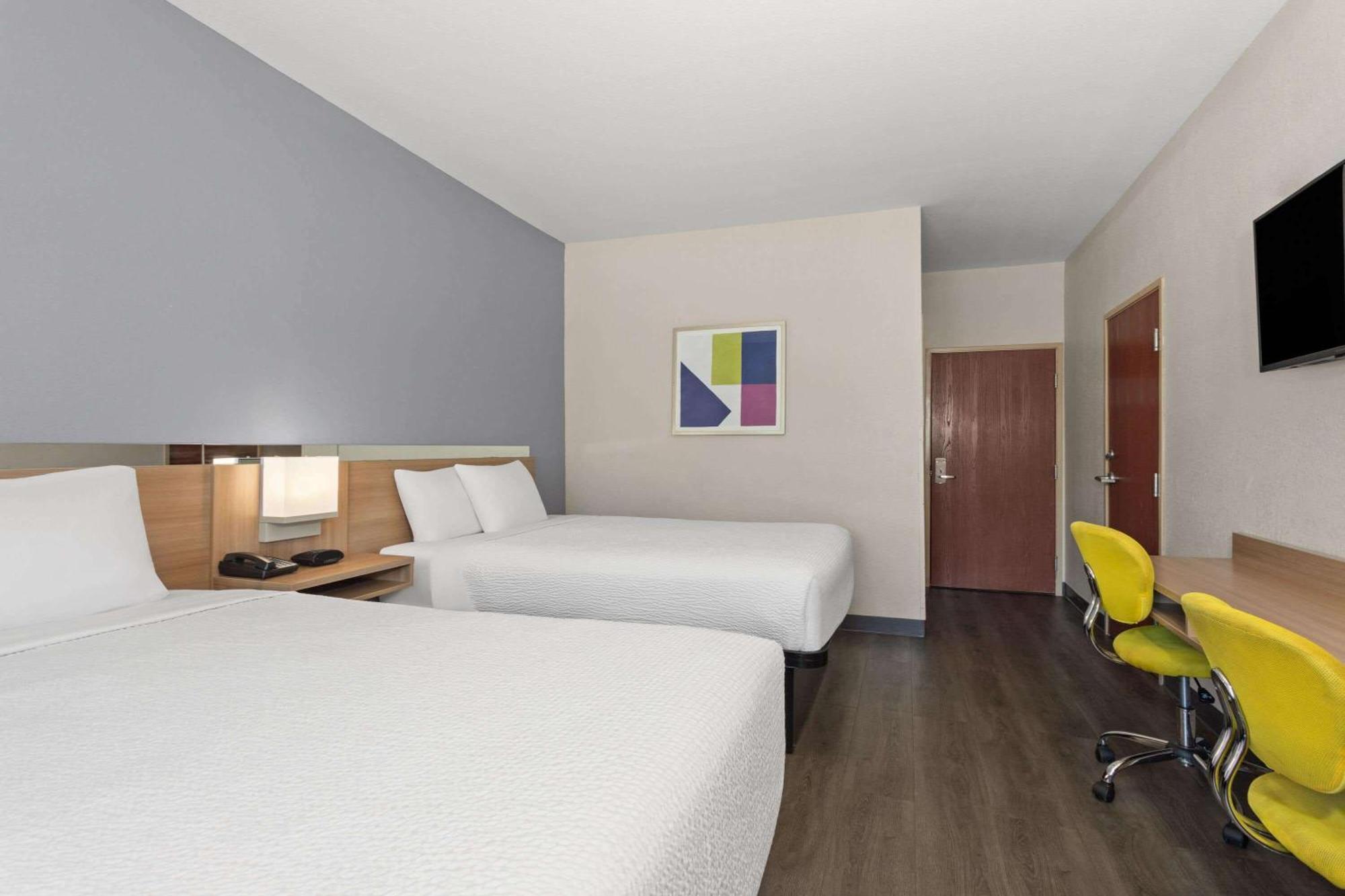 Microtel Inn & Suites By Wyndham Panama City Exterior foto